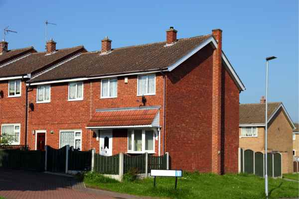 Can I Alter The Party Wall Surveyor? - A Crucial Guide From Faulkner Surveyors 3 Do you want to change the party wall surveyor you are using? Get the best results from Faulkners Chesham NOW!